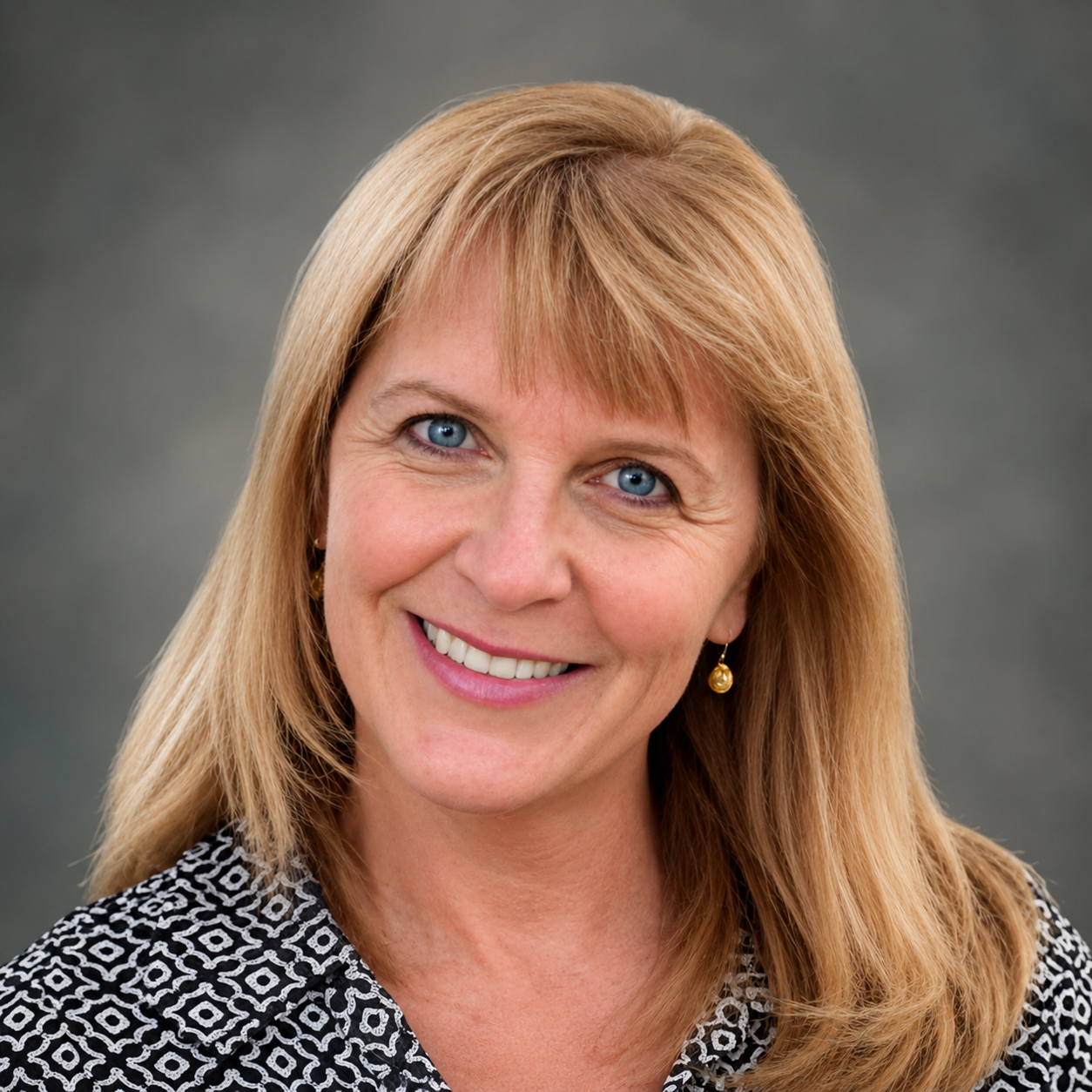Gloria Legere Headshot